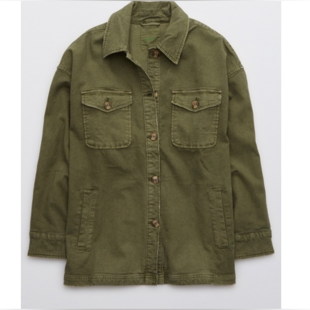 NWT Aerie Oversized Button Down Shacket - Picture 4 of 10